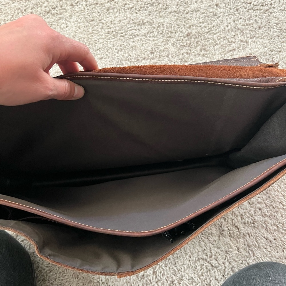 Leather Computer Bag - Picture 4 of 7